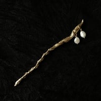 Image 4 of V HAIRPIN