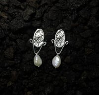 Image 4 of SEREIA EARRINGS WITH PEARL