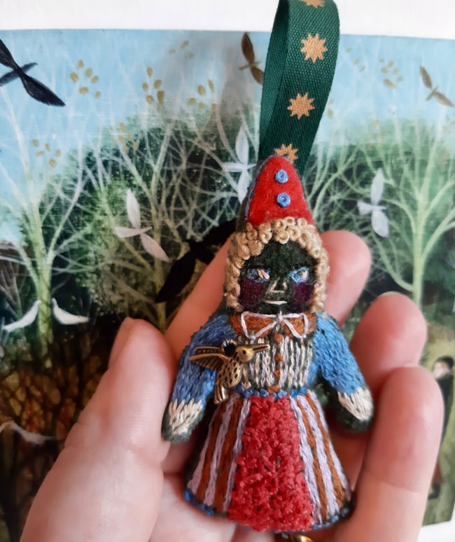 Mama Frog ~ Totem/figurine~ folk art