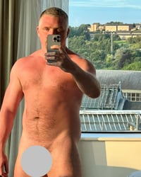 Image 14 of East London Life Drawing: Width