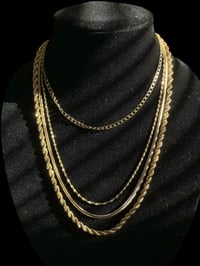 Essential Gold Chains