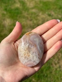 Image 9 of Pink Amethyst Palmstone