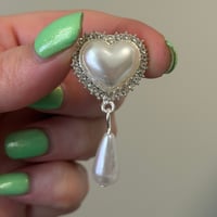 Pearl Heart Dangles (sizes 2g-5/8)