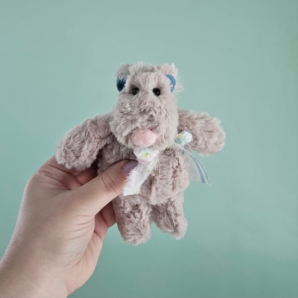 Image of Grandma Core Mini Mouse w/bow