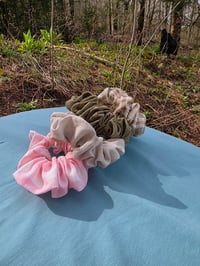 Image 2 of Pure Flax Linen Scrunchy Set- Abib