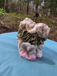 Image 3 of Pure Flax Linen Scrunchy Set- Abib