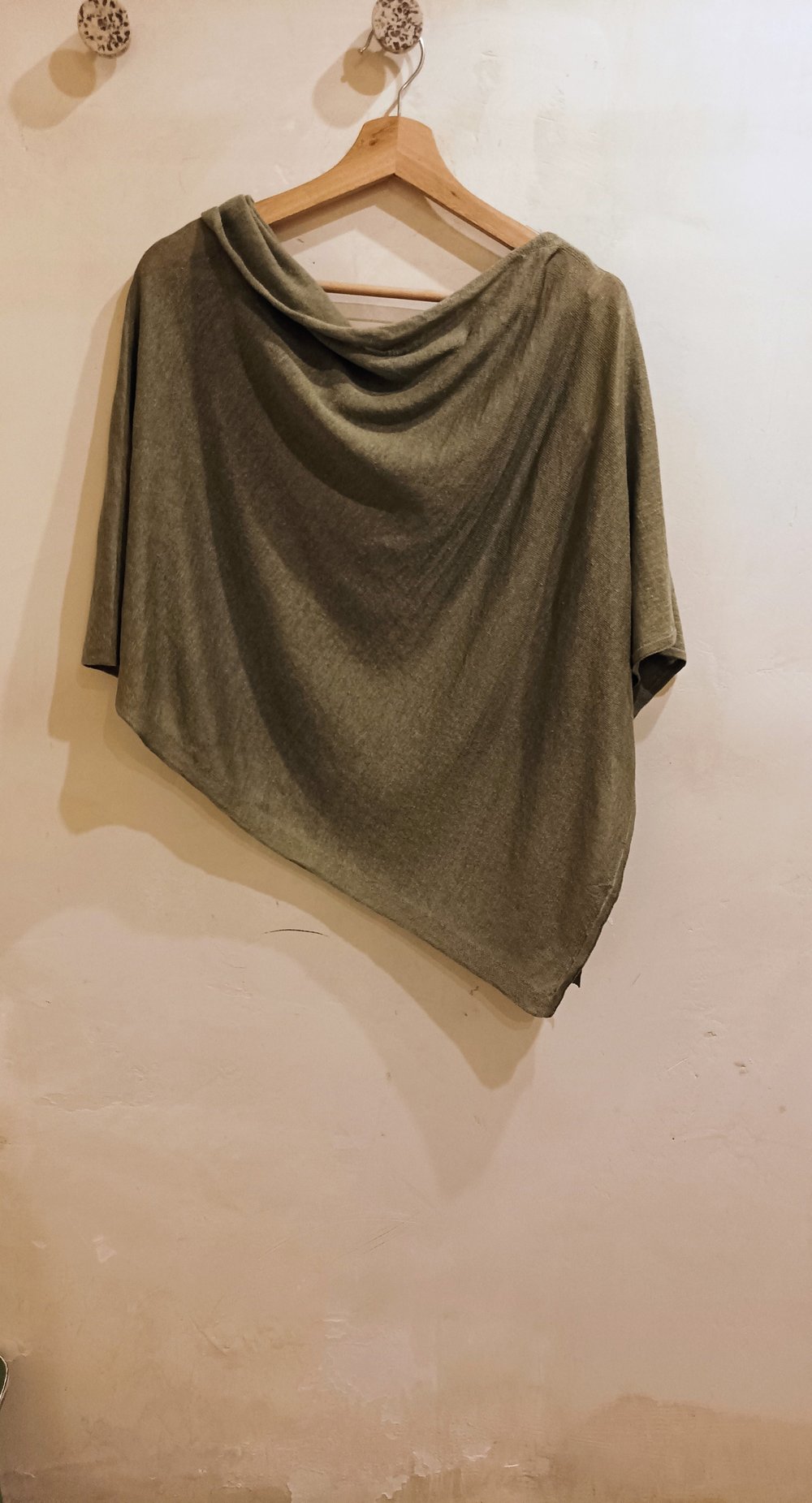 Image of 1-Capa Nefora Laurel