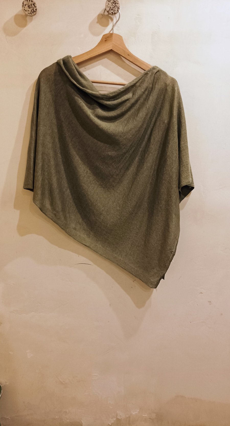 Image of 1-Capa Nefora Laurel