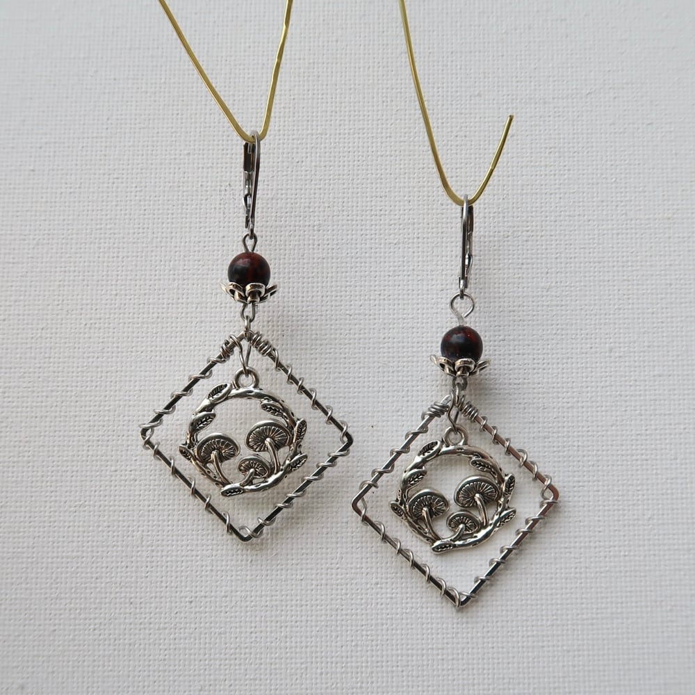 Image of Mahogany Jade Mushroom Frame Earrings in Silver