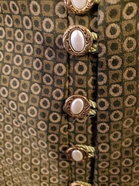 Image 3 of doublet pearl buttons