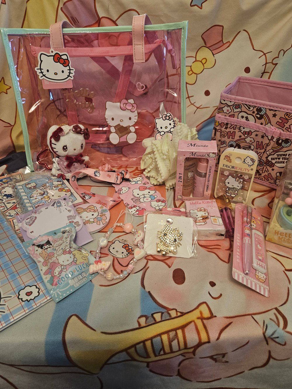 Image of Hello Kitty Pinky Clear Tote Bundle 