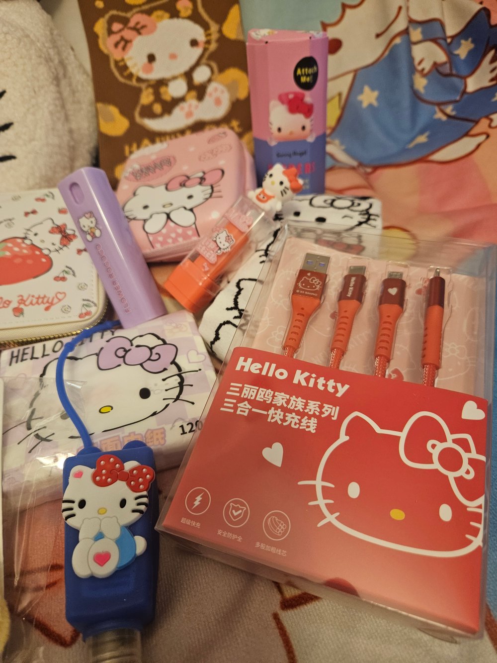 Image of Hello Kitty Red & White Shoulder Bag Bundle 