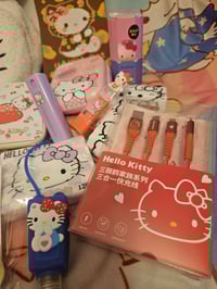 Image 5 of Hello Kitty Red & White Shoulder Bag Bundle 
