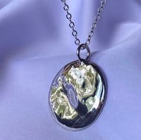 Silver reflective pool necklace 