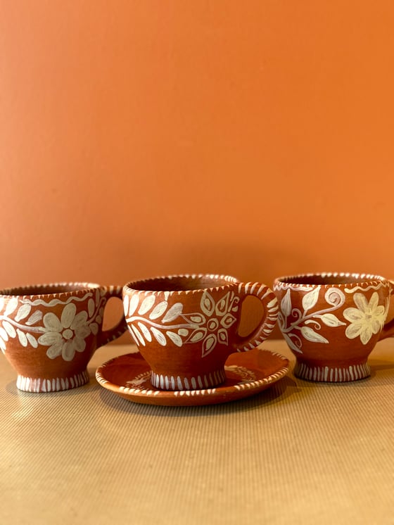 Image of Set or 4 plates, 4 bowls & 4 cups