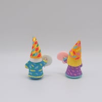 Image 2 of Artemis and Lottie the town artists