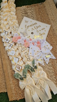 Image 2 of Pearl Lei & Cap Topper Bundle