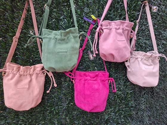 Image of Bombonera Mini