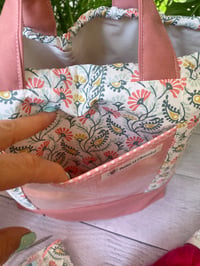 Image 3 of Anna-Sac à Projets taille L : Fleurs saumon