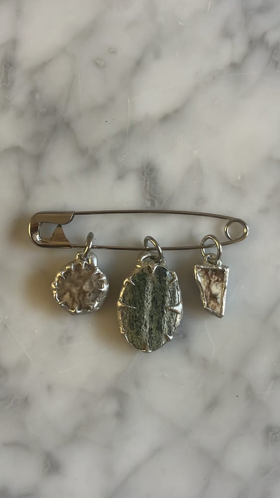 Image of BIG FANCY BROOCH 2.0