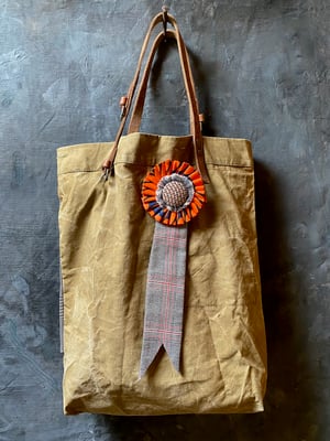 Image of rosette - no. 05