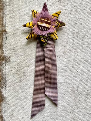 Image of rosette - no. 06