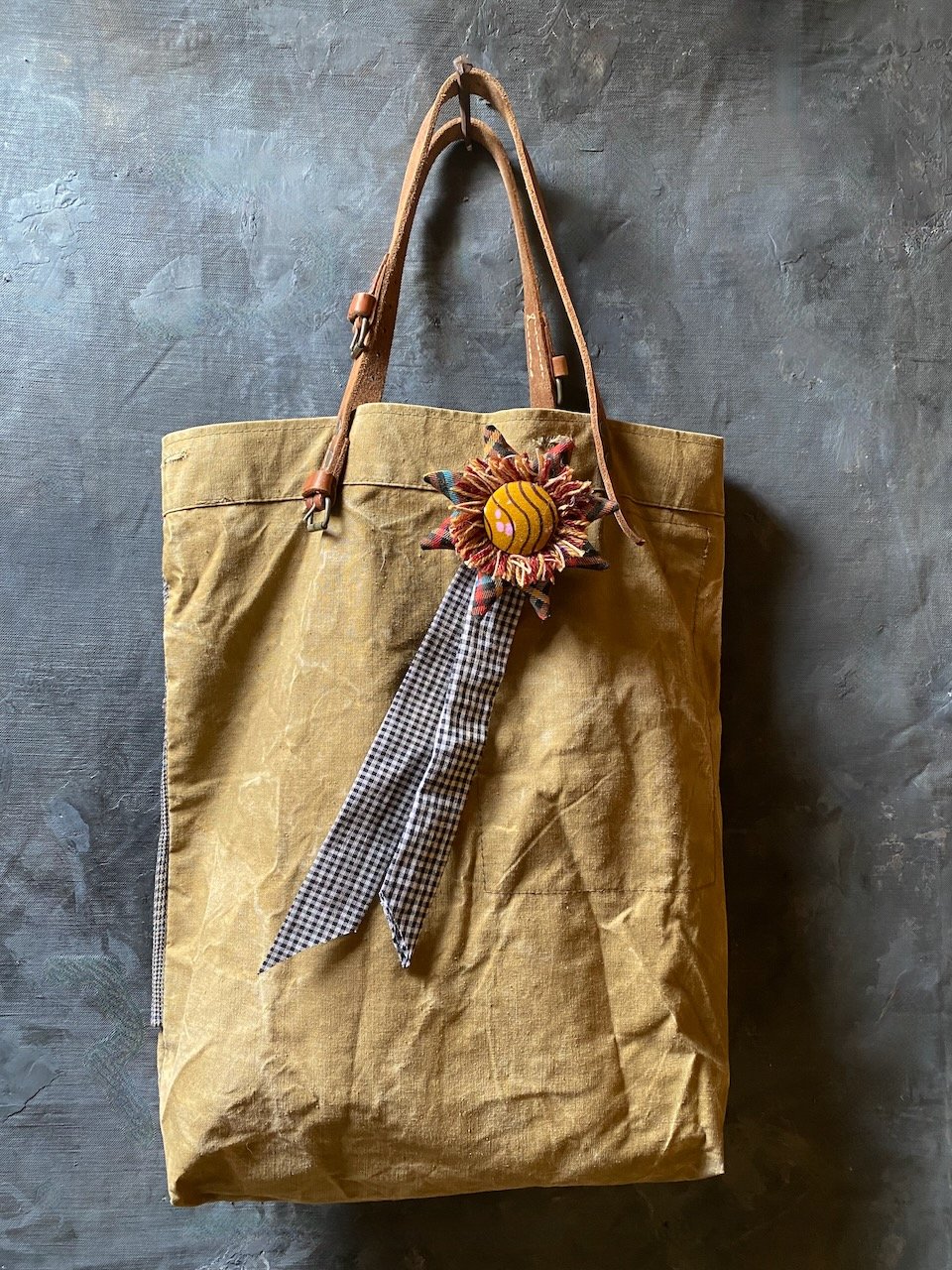 Image of rosette - no. 09