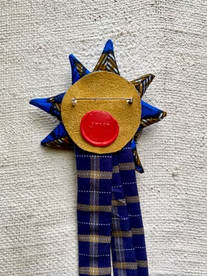 Image of rosette - no. 13