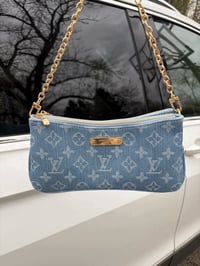 Image 1 of Minnie denim shoulder bag blue