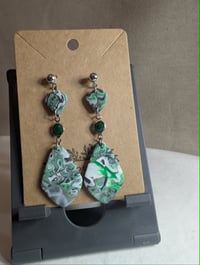 Verdant Marble Tri-Drops