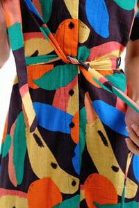Image 3 of Vestido corto con estampado tutifrutti