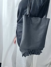 Image 5 of  mala vsakodneva torba ŠOPEK iz 100% usnja // small daily shopper BOUQET from 100% leather