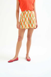 Image 1 of Short con estampado Aloe