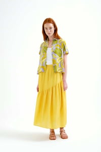 Image 4 of Camisa con estampado con estampado Guineo