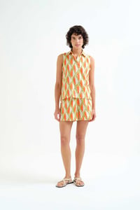 Image 3 of Camisa con estampado Aloe