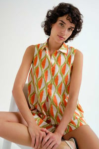 Image 1 of Camisa con estampado Aloe