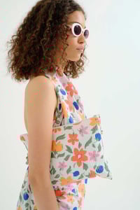 Image 1 of Bolso con estampado Lilly bag