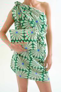 Image 1 of  Bolso con estampado Olive green flowers