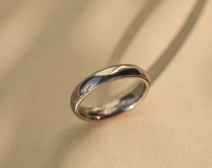 Image of 18ct white gold, 4mm milled edge ring