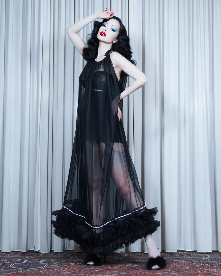 Full-Length Baby Doll nightie & robe set: Black Image 2