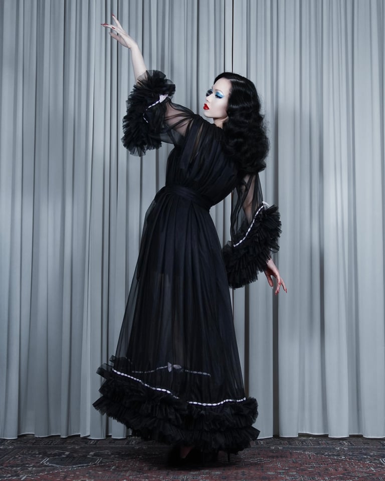 Full-Length Baby Doll nightie & robe set: Black Image 4