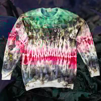 Rainbow trout crewneck sweat with streamer sleeve *Large