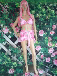 Image 1 of Women's three piece pink swimsuit size M, L, XS, S 