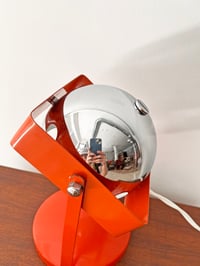 Image 9 of LÁMPARA DE MESITA EYEBALL, AÑOS 70