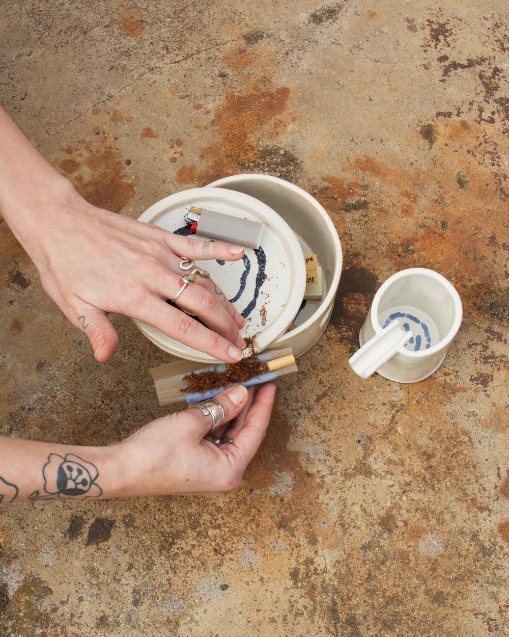 Image of Smiley oval rolling tray