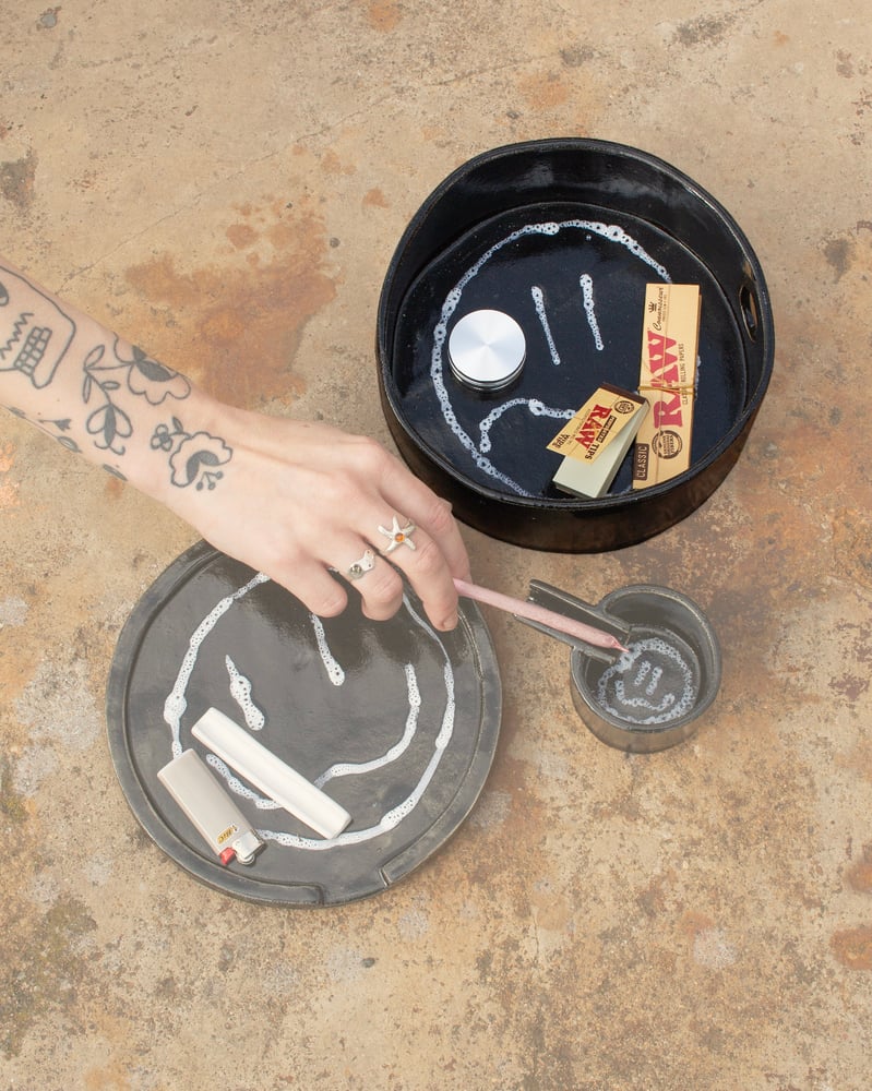 Image of Smiley round box