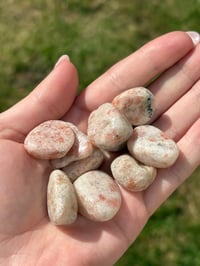 Image 4 of Sunstone Tumblestones