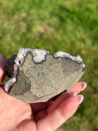 Image 9 of Amethyst Freeform Cutbase