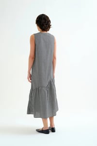 Image 3 of VESTIDO MIDI CUADROS VICHY NEGRO