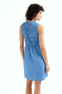 Image 5 of VESTIDO CORTO CHAMBRAY AZUL